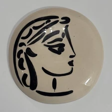 Pablo Picasso - Madoura edition ceramic plate 'Jacqueline's profile'