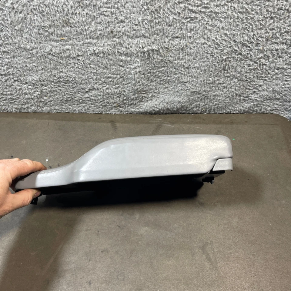 Buick LeSabre 2000-2005 cuero gris 13,5" largo consola central tapa reposabrazos OEM Foto 4 de 4