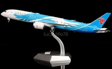 For SQ Wings 1:200 CHINA SOUTHERN Boeing B787-9 Diecast Aircraft Jet B-1242