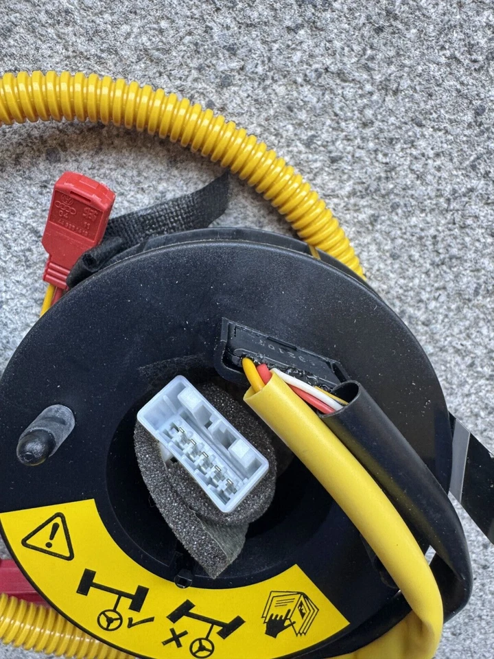 NEW Genuine Land Rover Discovery SRS Rotary Clutch Clock Spring YRC100350 - Image 3 of 4