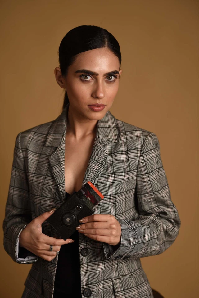 Smart Wallet, Herren Geldbörse für AirTag Smart Slim Wallet RFID Schutz Kohlefaser - Bild 4 von 4