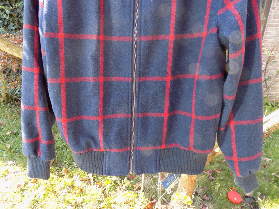 Chaqueta Universitaria Gap De Colección Bombardero Lana a Cuadros Azul Marino Rojo Cremallera Forro Sherpa M Foto 4 de 4