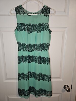 NWOT Enfocus Studio Lace Maxi Dress Womens Size 8 Green