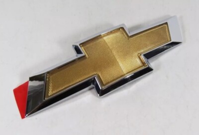 10-15 CHEVROLET EQUINOX REAR LIFTGATE LIFT GATE BOWTIE EMBLEM 22760644