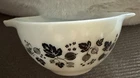 Vintage Pyrex GOOSEBERRY Black & White CINDERELLA Mixing Bowl #441 - 1 1/2 Pint
