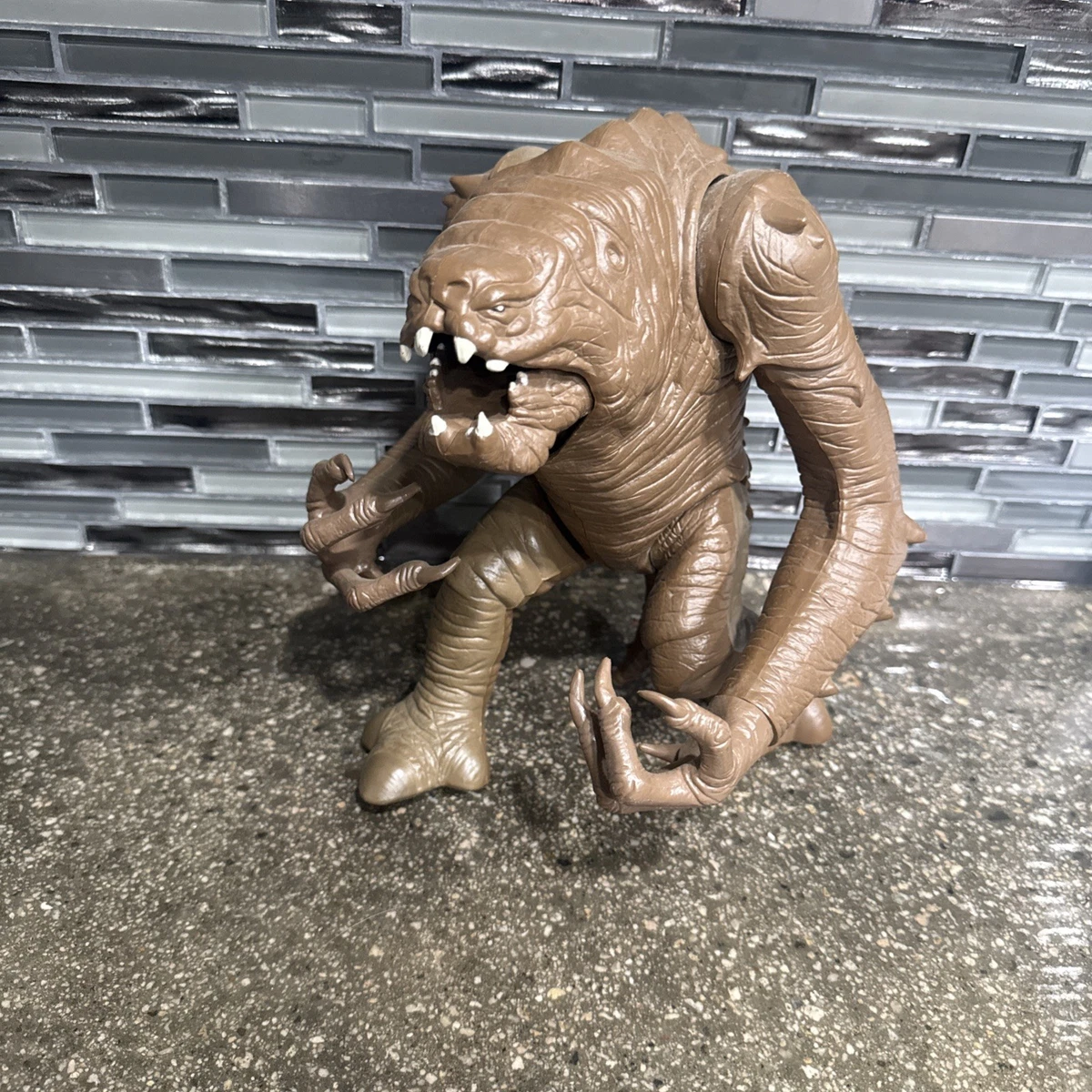Preços baixos em Figuras de Ação de ação Star Wars Rancor | eBay