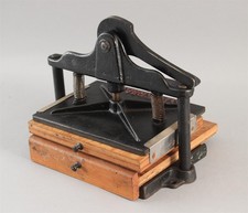 Antique Painted Cast Iron SPEEDBALL ART PRODUCTS Book Binding Printing Press, NR