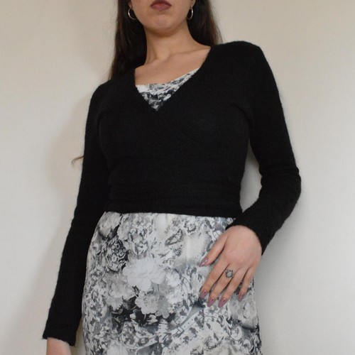 Cárdigan básico Y2k 2000 00s vintage negro envolvente difuso gótico talla M básico - Imagen 7 de 7