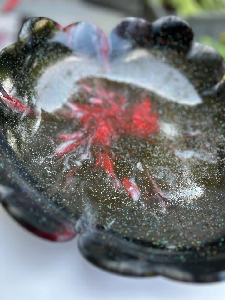 Cuenco de resina epoxi hecho a mano, centro de mesa/tazón/bandeja brillante hecho a mano Foto 2 de 4