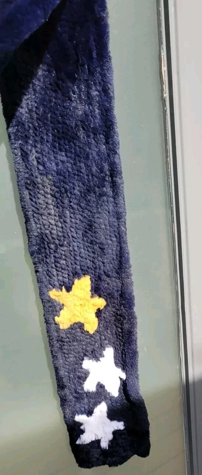 Neiman Marcus 正品兔子针织围巾海军蓝白色和黄色星星 — 第 3/4 张图片