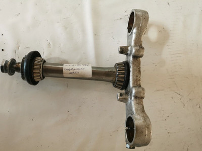 Suzuki GS 500 E GM51B Gabelbrücke unten,  B4766
