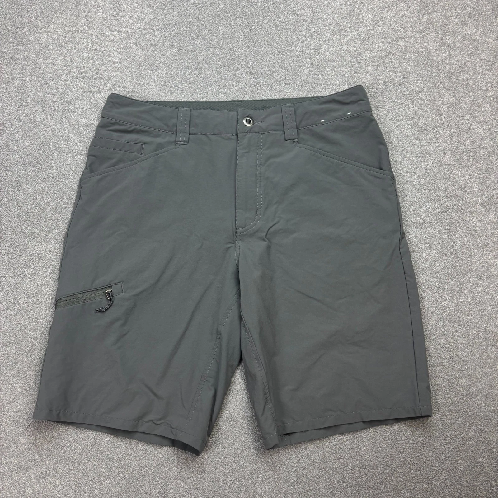 Patagonia Shorts Adult W33 Grey 10" Inseam Quandary Hiking Lightweight 90s Men*
Opens in a new windo