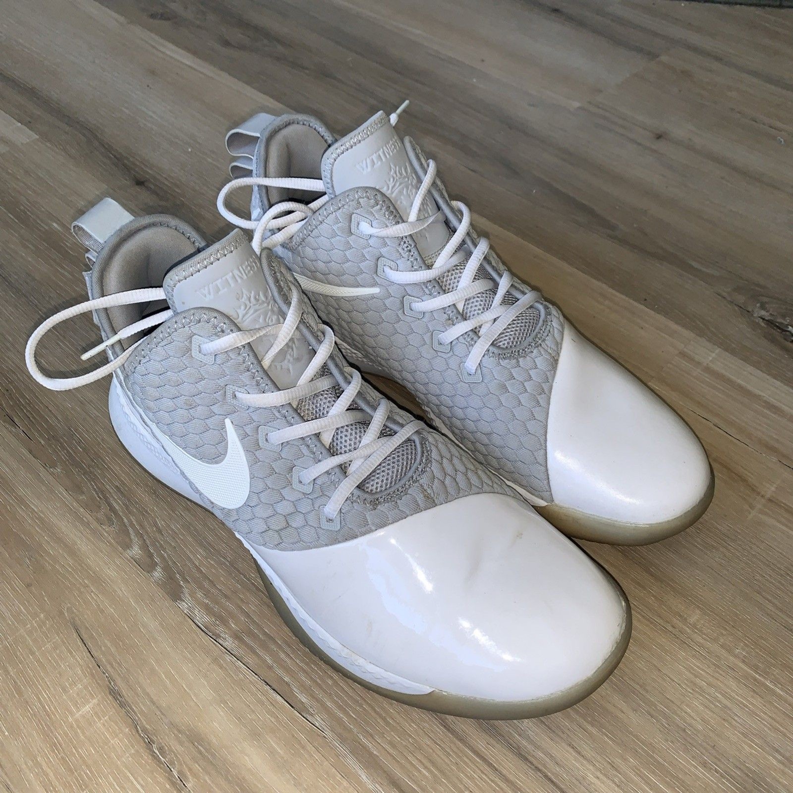 NIKE AIR LEBRON WITNESS III PREMIUM BASKETBALL TRAINER MEN SHOES WHITE Sz 13 EUC image 2