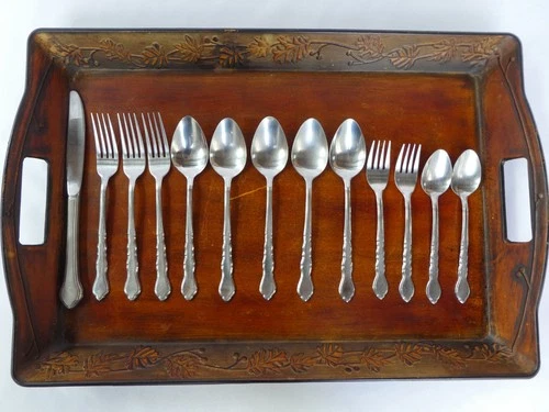 Stainless Burnished Center Scallop Edge Glossy (13) pc Flatware Korea
