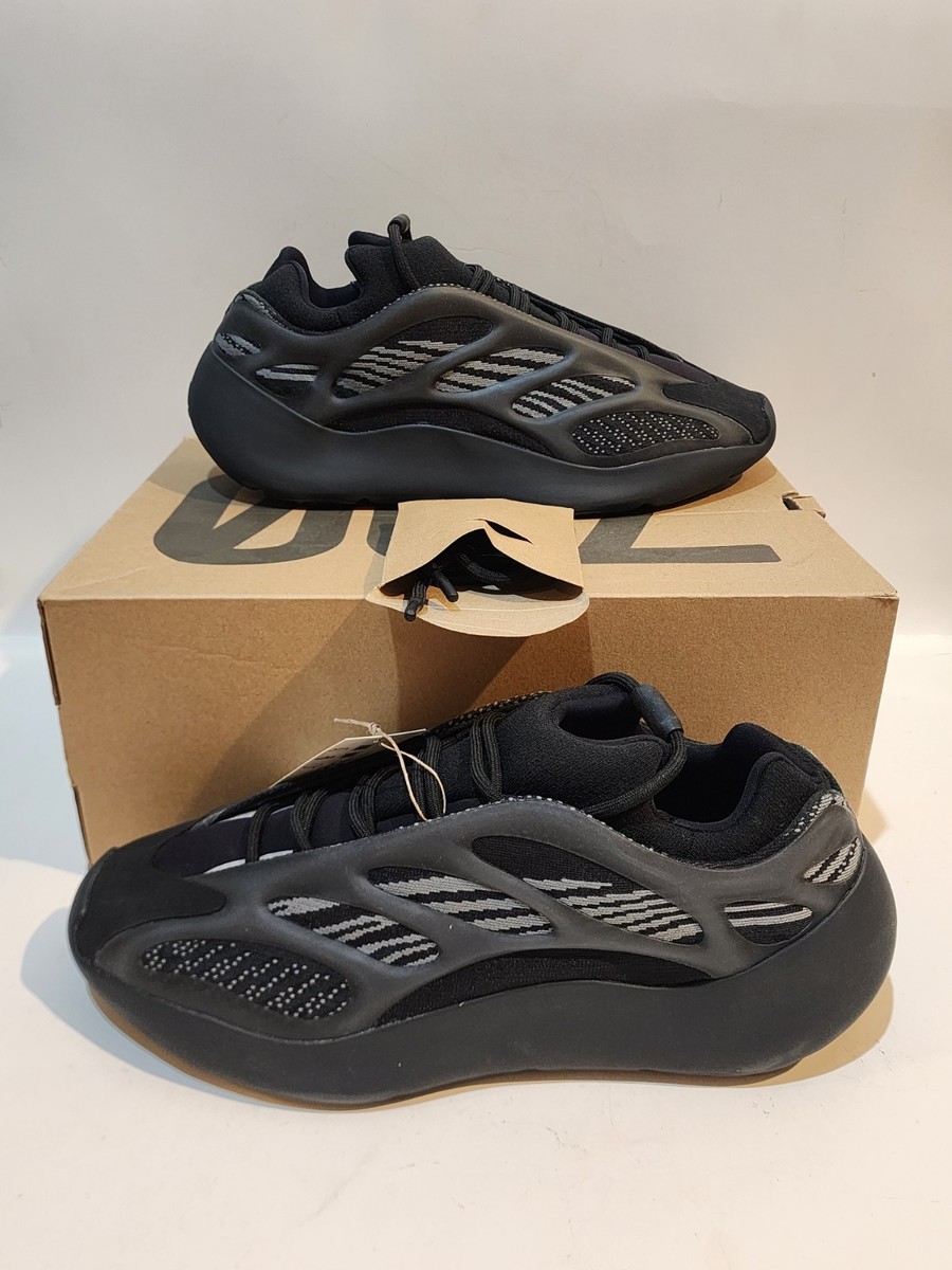 Adidas Yeezy 700 V3 Dark Glow by Kanye West GX6144 Men's Size 13