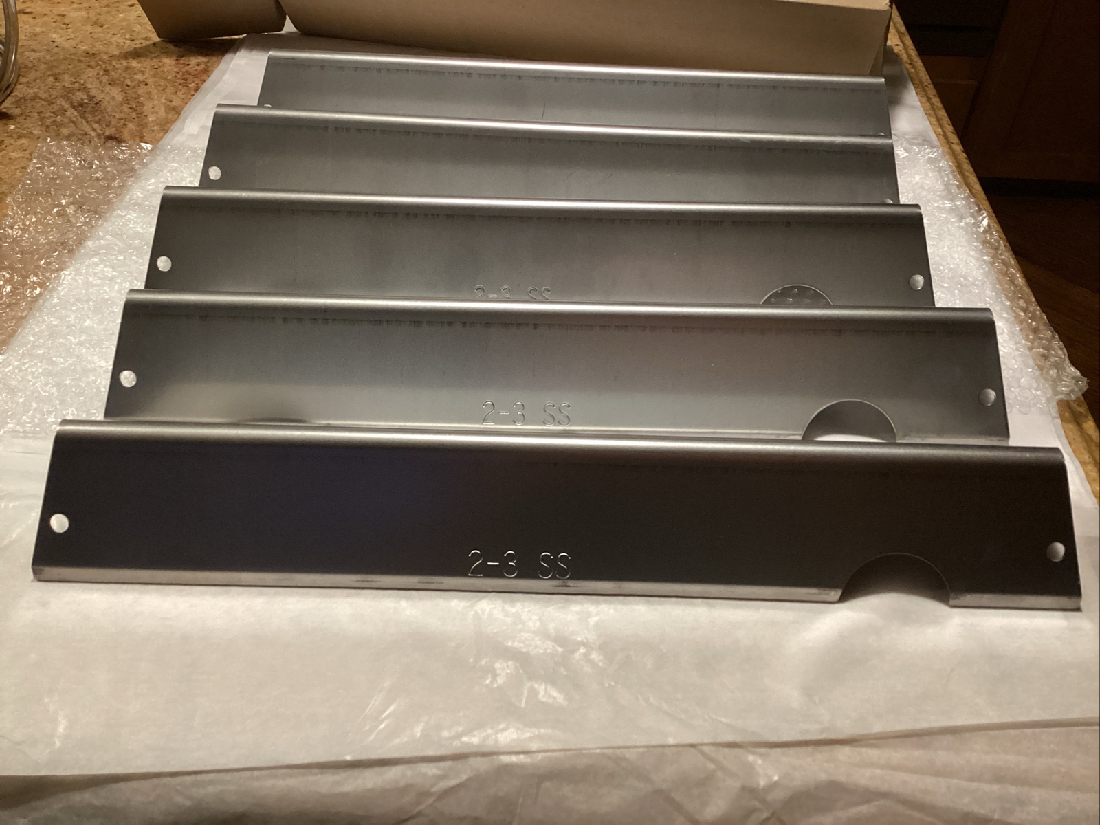 er Genuine 66795 FLAVORIZER BARS Genesis II 310 / LX 340 171/8” X 3