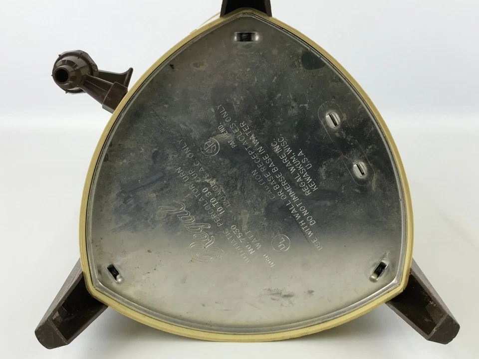 Urna de polietileno vintage Regal #7530 cosecha amarilla urna percoladora 10-30 tazas Foto 3 de 4