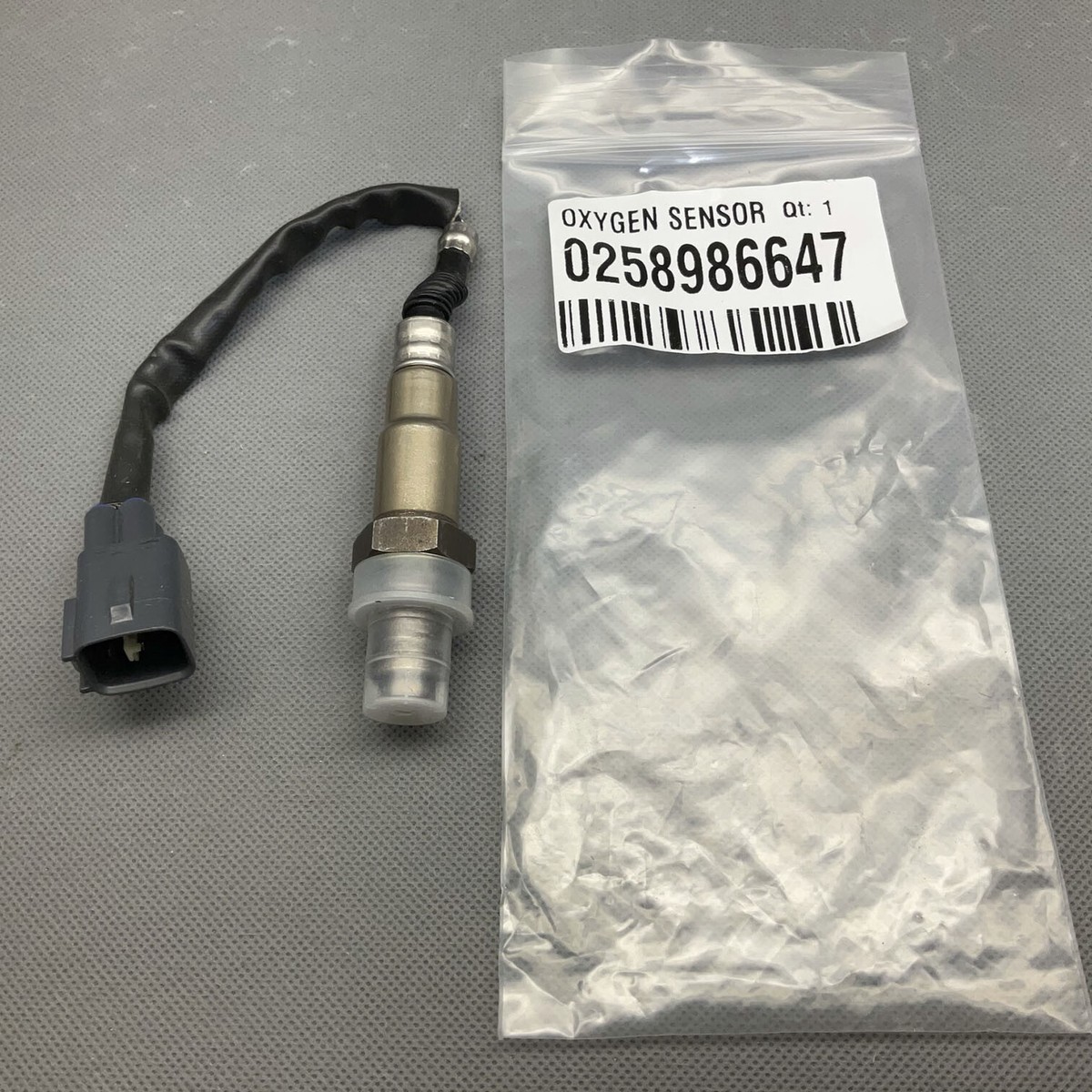 OE GENUINE Oxygen Sensor O2 0258986647 For TOYOTA 4RUNNER FJ OE GENUINE Oxygen Sensor O2 0258986647 For TOYOTA 4RUNNER FJ