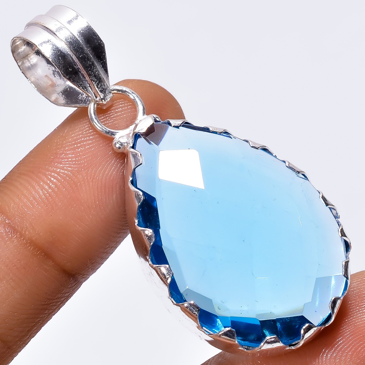 Swiss Blue Topaz Fashion Jewelry 925 Sterling Silver Pendant 1.9