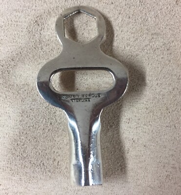 VTG Neiman  Marcus Sterling Silver Roller Slate Wrench Key
