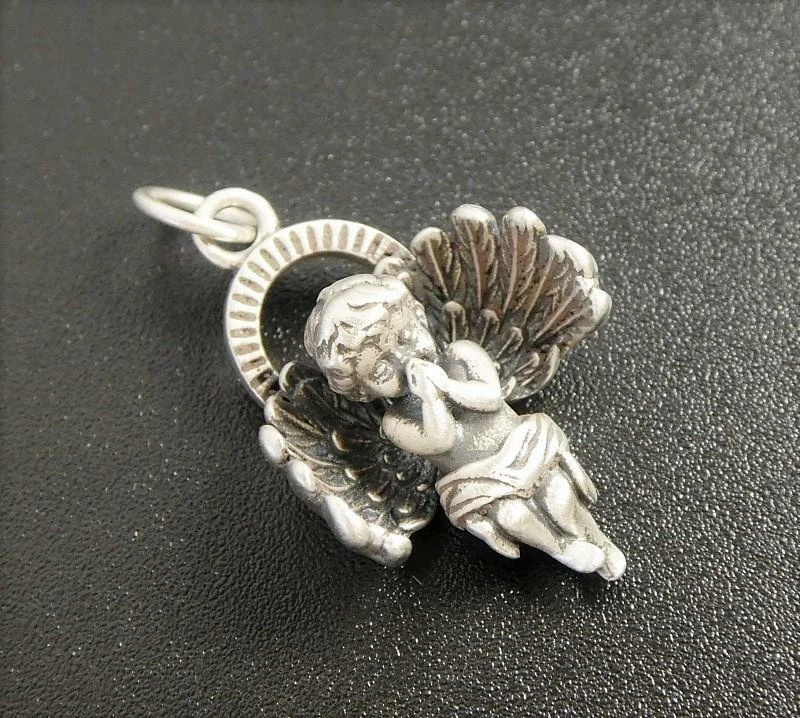 Precioso collar colgante hecho a mano de plata esterlina ala abierta querubín ángel encanto Foto 4 de 4