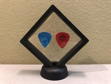 Floating 2 Guitar Pick Bass Pick Black Display Frame Case w/Stand