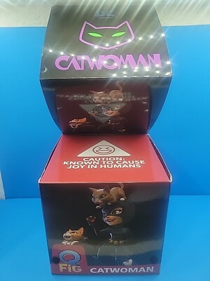 Quantum Mechanix Catwoman Q-Fig Elite Figure