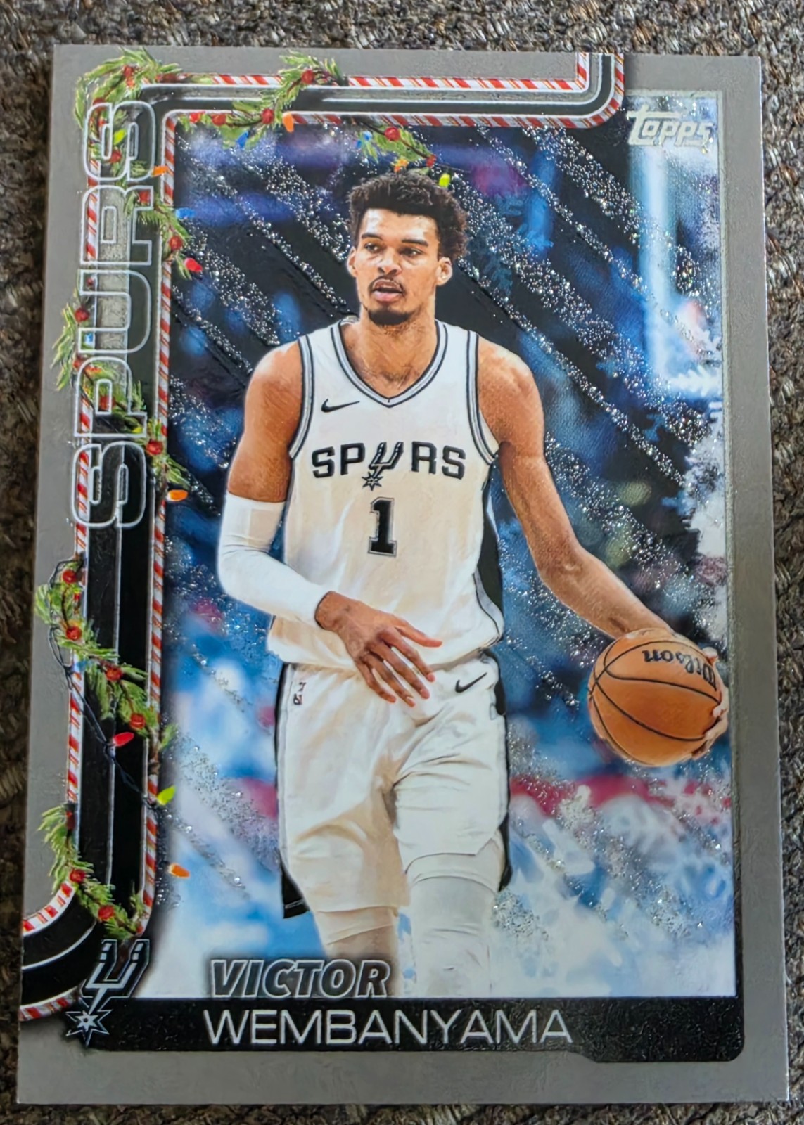 2025-26 Topps Holiday Victor Wembanyama #H156 Holiday Silver Glitter