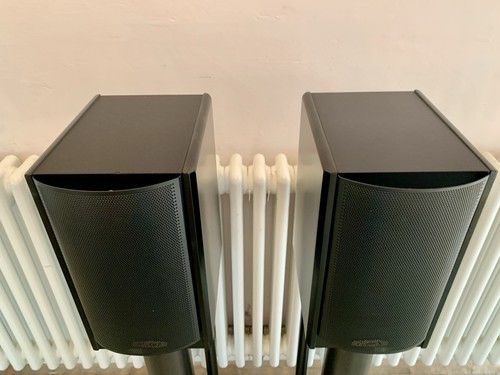 Ruark Acoustics Epilogue Bookshelf Bookshelf Speakers Finished in Black. - Picture 8 of 13
