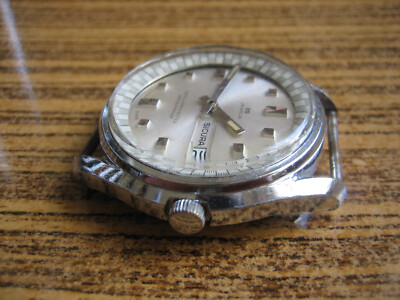 1970 SWISS SICURA 25 JEWELS AUTOMATIC MENS WATCH. Not in working