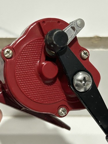VINTAGE RYOBI WAKASAGI (40)1:4.1 Ratio Mini Fishing Reel Red With Clicker Japan - Picture 10 of 13