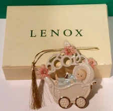 LENOX 2001 BABY's FIRST CHRISTMAS -- Carriage 1st Ornament -- NEW in BOX