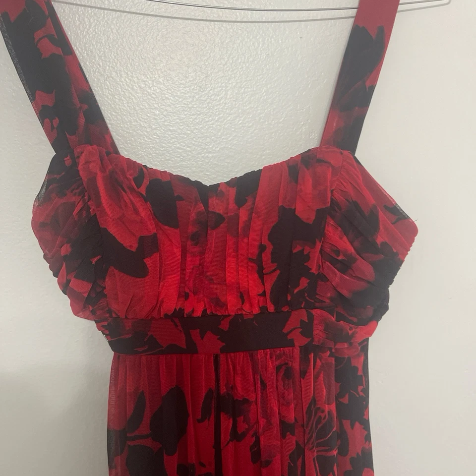 Dress, Very Beautiful. Junior 12  - Image 3 of 4