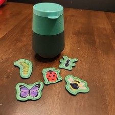 Lovevery Fuzzy Bug Shrub Pioneer Play Kit Toddler 16-18m 5 Stick On Insects
