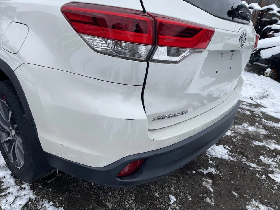 2014-19 TOYOTA HIGHLANDER ЗАДНИЙ БАМПЕР КРЫШКА ЦАРАПИНЫ БЕЛЫЙ ПК: 070 77K XLE 61694 - Изображение 2 из 4