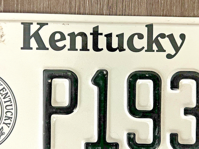 1991 series KENTUCKY OFFICIAL license plate – ORIGINAL – antique