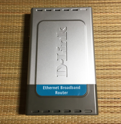 D-Link DI-704P Ethernet Broadband Router w/ 4 Port 10/100 Switch