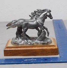 Michael Ricker Pewter Colorado Wind 286 Running Wild Horses Equestrian Statue
