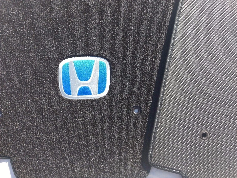 Honda Pilot 2pc Custom Fit Carpet Floor Mats Black w/Honda Logo Fits: 2009-2015 - Image 2 of 3