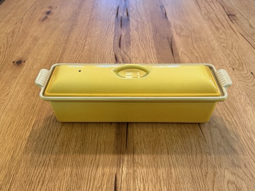 Vintage Le Creuset Yellow 32cm Pate Terrine & Lid Made In France - New In Box - Picture 4 of 10