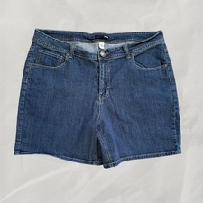 Womens Basic Edition Jean Shorts 22W Waist 38...