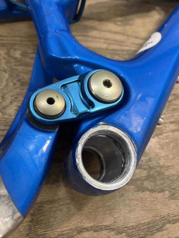 Ibis Mojo SL Carbon 2011 Full Suspension Mountain Bike Frame 26” Fox Blue Medium - Image 4 of 4