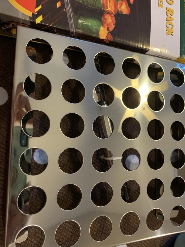 Combo de sartén y tapa para parrilla Bass Pro Shop. Nuevo Foto 4 de 4