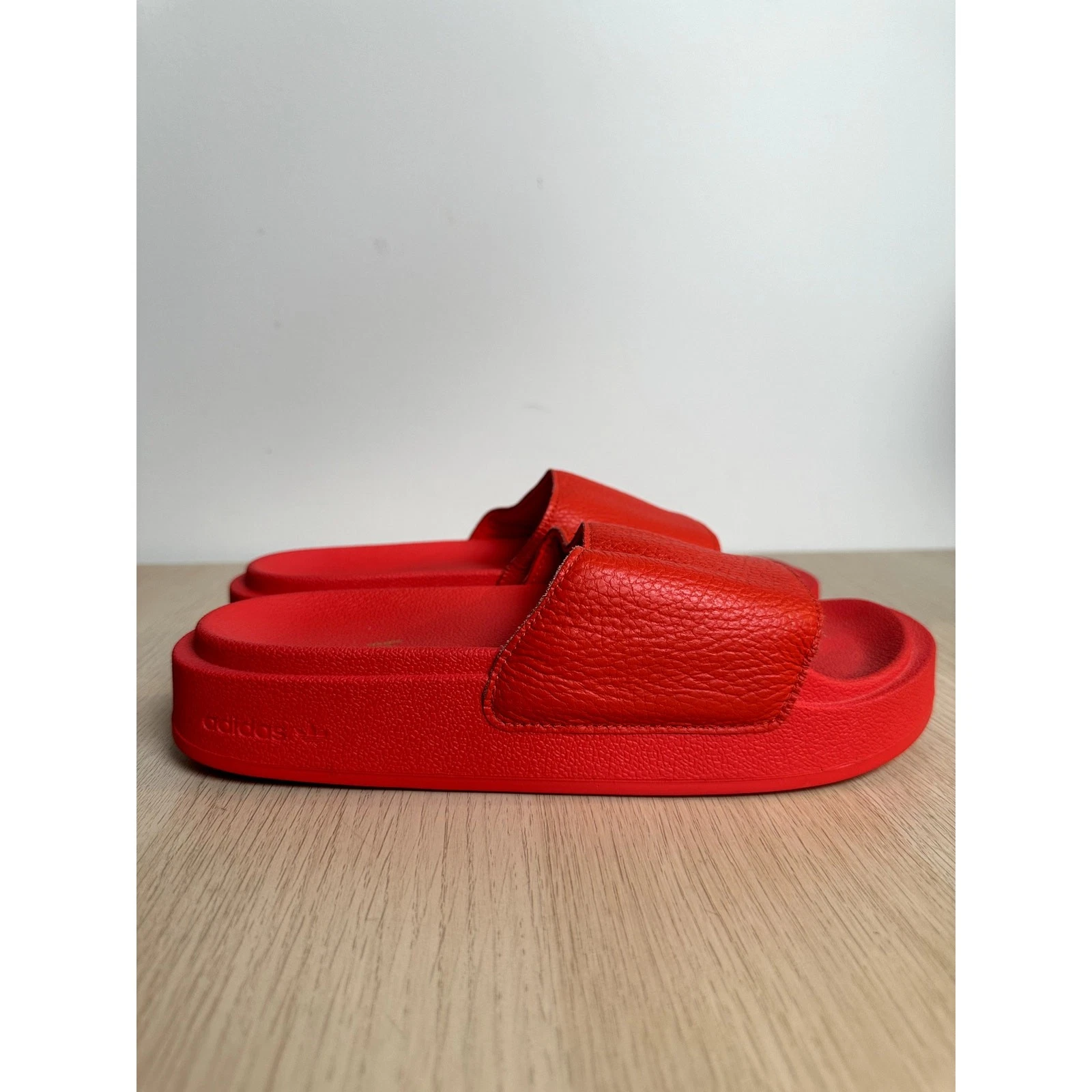 Scivolo da nuoto Adidas Beyonce Ivy Park Ivy Heart taglia 8