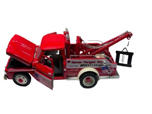 1966 Chevy Tow Truck Wrecker 1:24 Scale Saico Diecast Model “Never Forget 911” - Picture 4 of 11