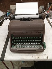 1950s Royal Manual Typewriter Magic Margins Green Buttons Vintage  thumbnail