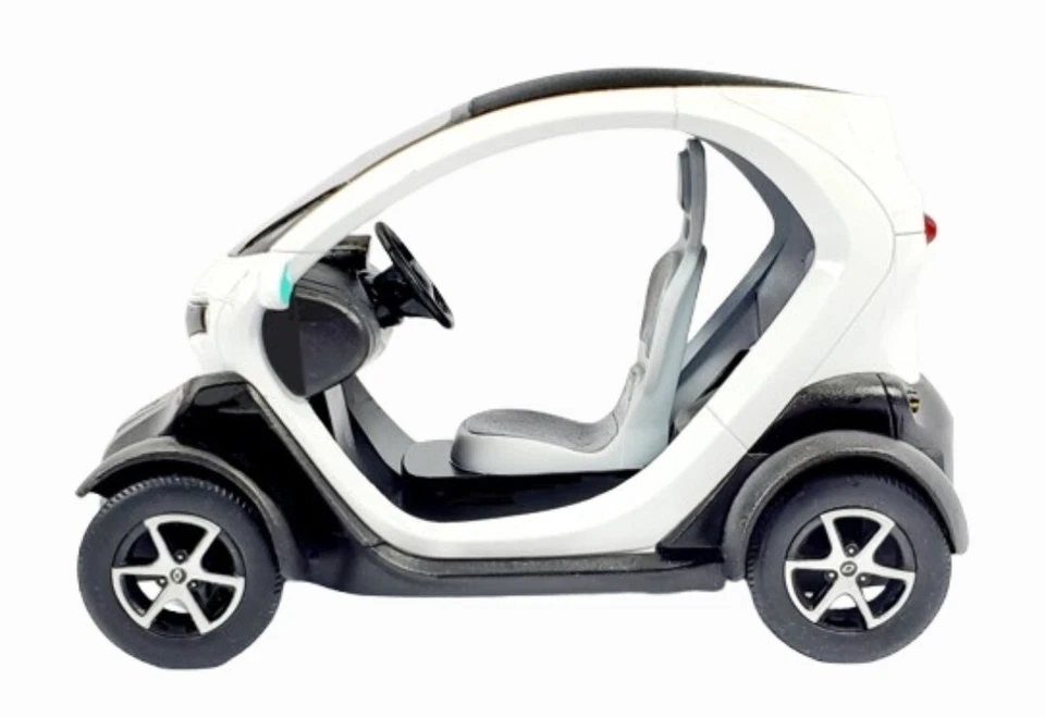 1st Rickshaw NISSAN Renault TWlZY45 V 1/18 Scale Diecast Majorette Colectibles - Image 4 of 4