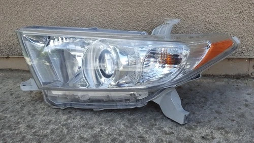 2011-2013 TOYOTA HIGHLANDER LEFT DRIVER HEADLIGHT HEAD LIGHT LAMP OEM NK426