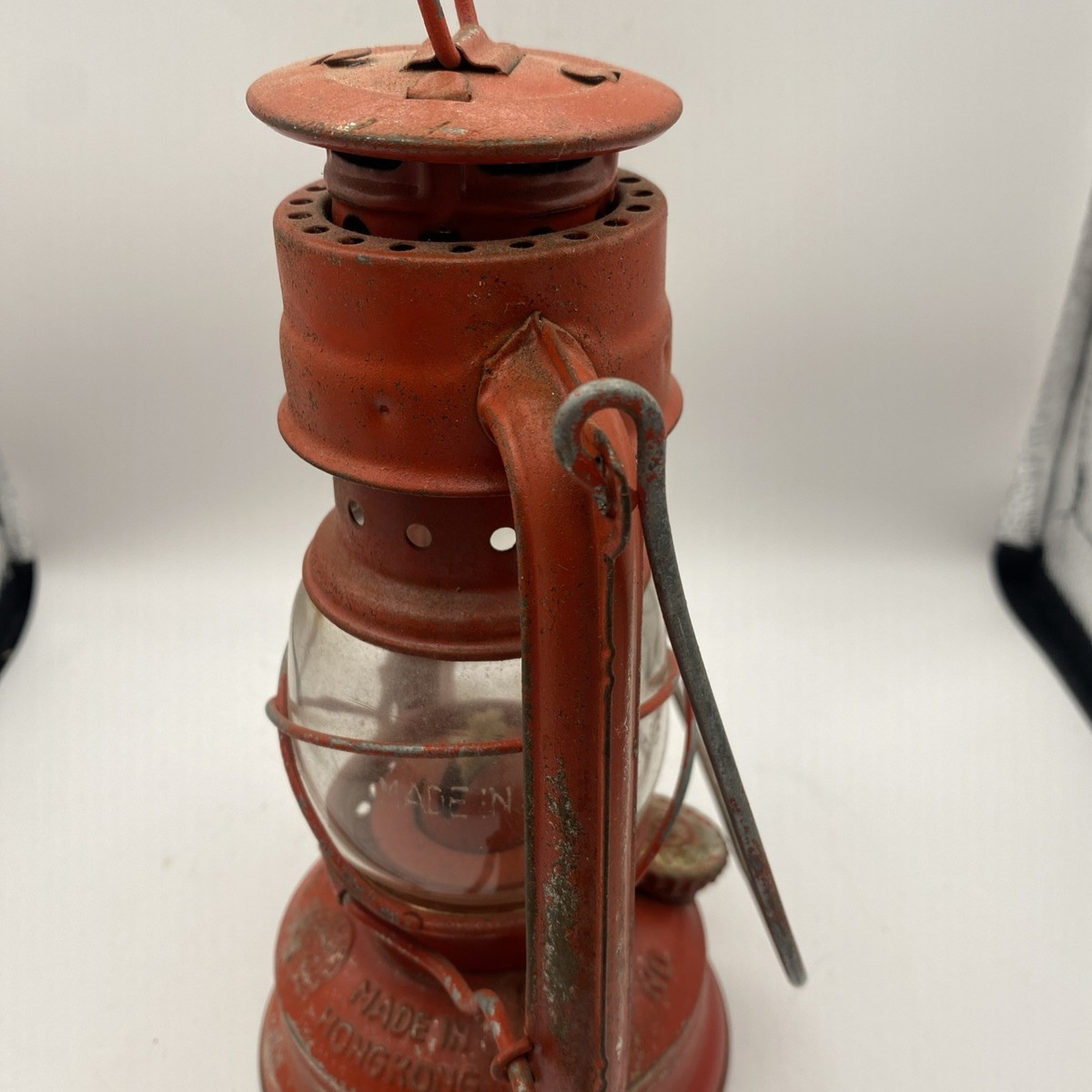 Globe Brand #202 Red Handled Kerosene Lantern Antique Vintage Oil 