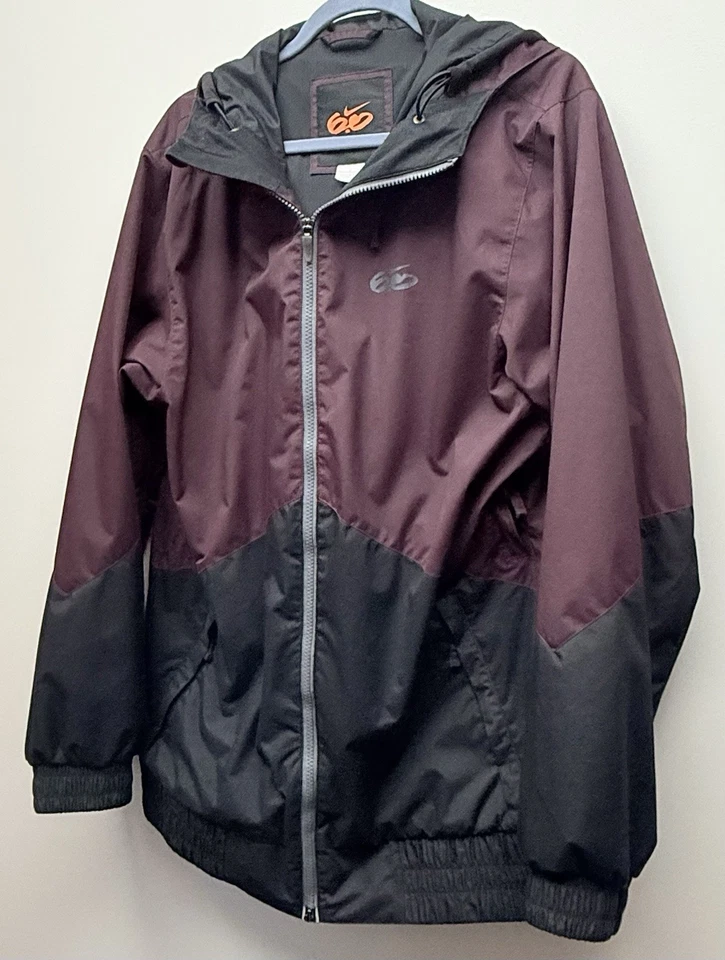 Chaqueta Nike SB Kampai 6.0 Snowboard Granate Negra Ventilaciones Laterales Talla S Foto 3 de 4